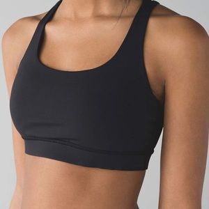 Lululemon Black Energy Sports Bra